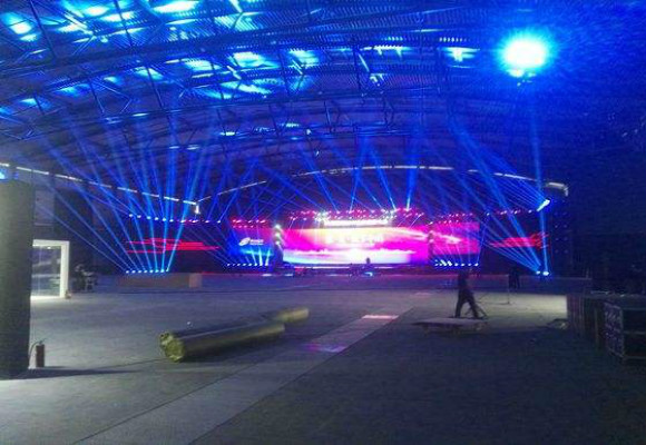 舞臺桁架搭建主要避免出現(xiàn)錯誤幾個知識點